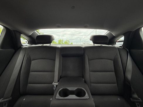 Used 2020 Chevrolet Malibu LT image 30