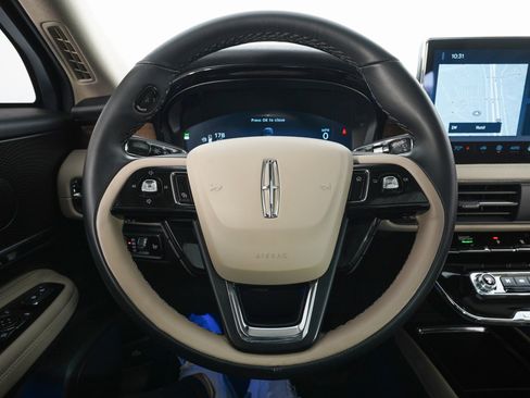 Used 2025 Lincoln Corsair Grand Touring w/ Jet Appearance Package image 17