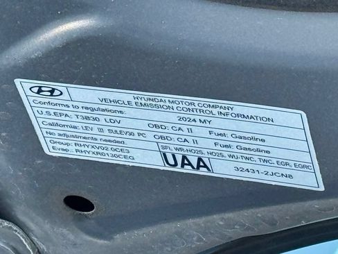 Used 2024 Hyundai Elantra SEL FWD image 27