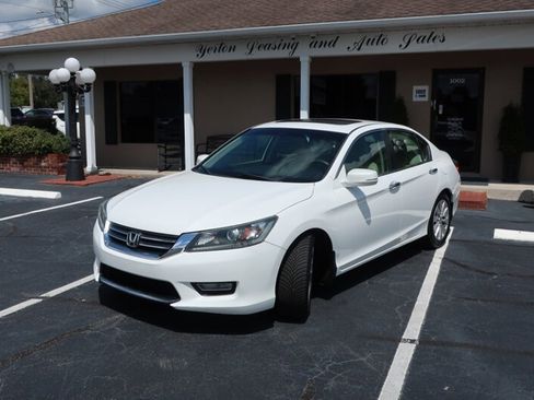 Used 2013 Honda Accord EX image 1