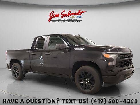 Used 2023 Chevrolet Silverado 1500 Custom AWD/4WD image 1