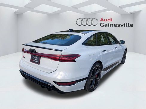Used 2025 Audi S6 e-tron Premium Plus w/ Premium Plus AWD/4WD image 5