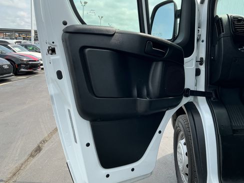 Used 2026 RAM ProMaster 2500 FWD image 10