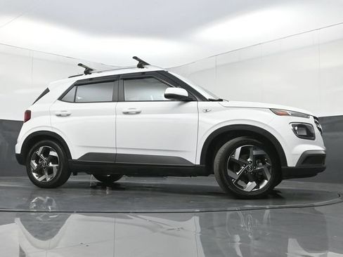Used 2023 Hyundai Venue SEL w/ Cargo Package FWD image 30