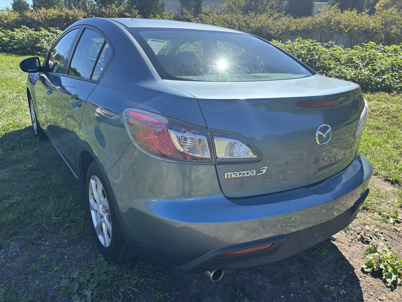 Used 2010 MAZDA MAZDA3 i Touring FWD image 7