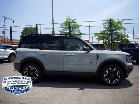 Certified 2022 Ford Bronco Sport Outer Banks w/ Tech Package AWD/4WD image 3