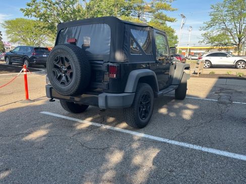 Used 2015 Jeep Wrangler Sport image 7