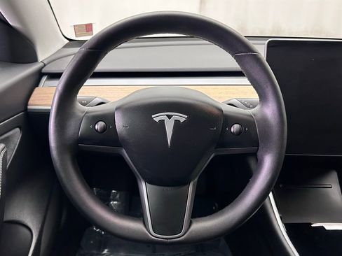 Used 2020 Tesla Model 3 Standard Range Plus image 22