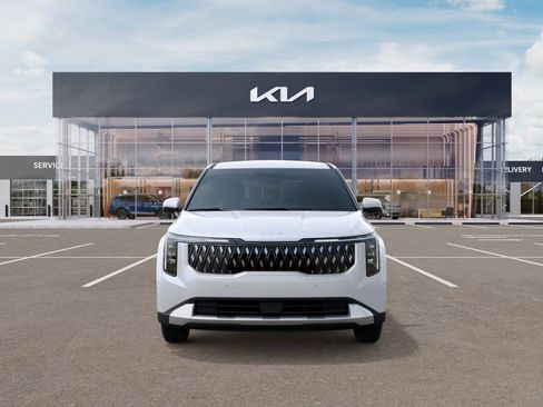 New 2027 Kia Carnival LX FWD image 2