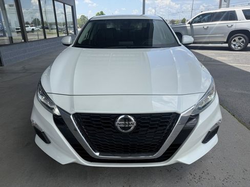 Used 2021 Nissan Altima 2.5 SV FWD image 2