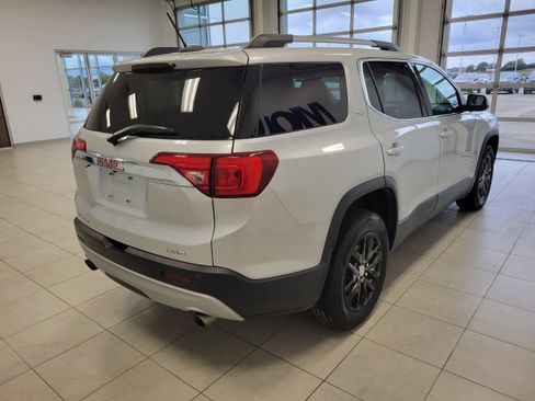 Used 2019 GMC Acadia SLT image 5