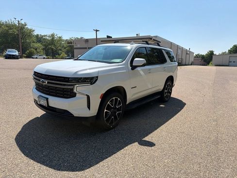 Used 2021 Chevrolet Tahoe RST w/ Luxury Package AWD/4WD image 4
