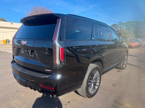 Used 2023 Cadillac Escalade V AWD/4WD image 6