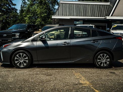 Used 2022 Toyota Prius XLE w/ Advanced Technology Package AWD/4WD image 20