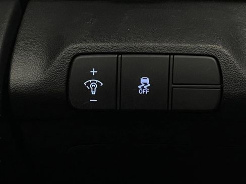 Certified 2025 Hyundai Elantra SEL image 14