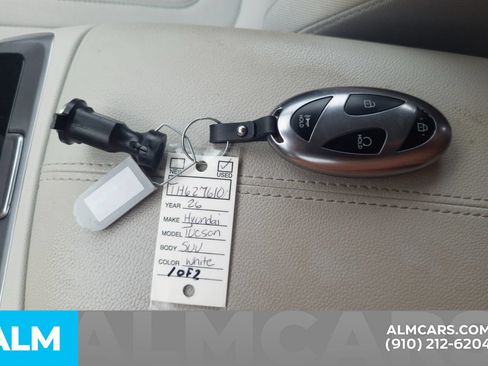 Certified 2026 Hyundai Tucson SE FWD image 16