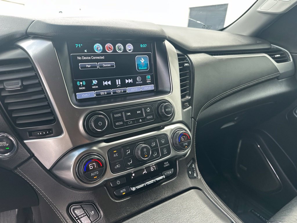 Used 2020 Chevrolet Suburban Premier AWD/4WD image 16