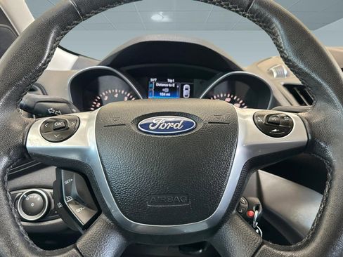 Used 2015 Ford Escape SE w/ Equipment Group 201A FWD image 18