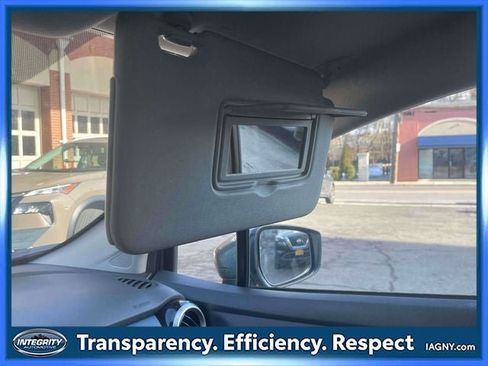Used 2025 Nissan Versa SV w/ Trunk Package FWD image 33