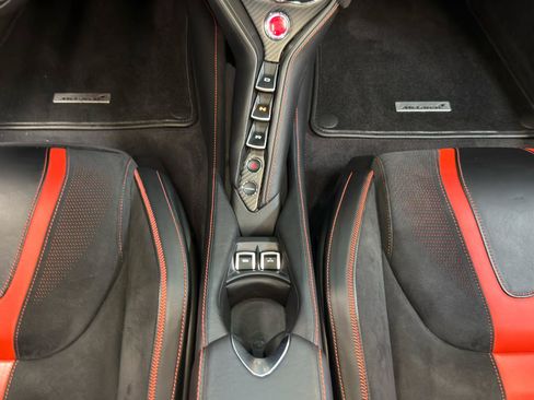 Used 2022 McLaren 720S Spider RWD image 36