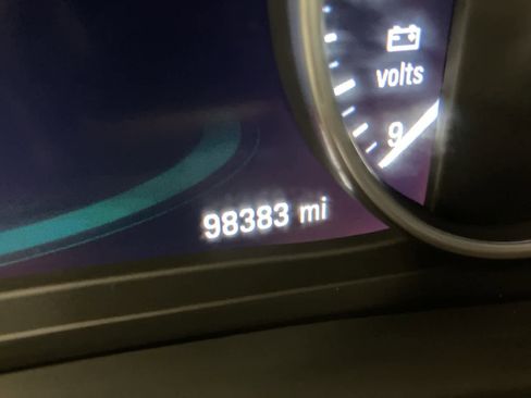 Used 2018 Buick Envision Premium image 34