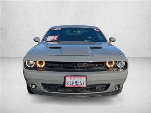 Used 2019 Dodge Challenger SXT w/ Blacktop Package image 2