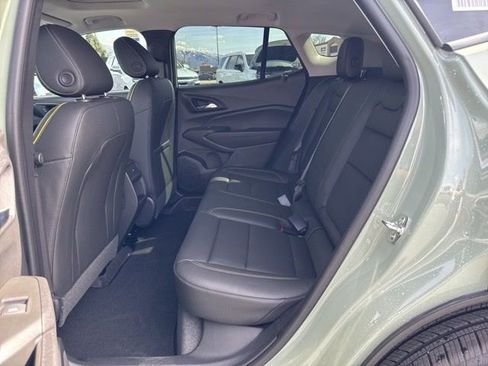 New 2026 Chevrolet Trax ACTIV w/ Sunroof Package FWD image 13