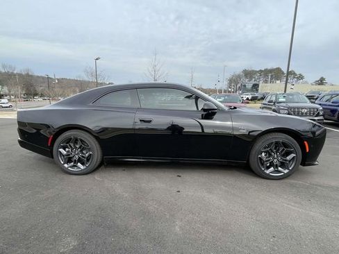 Used 2025 Dodge Charger R/T w/ Quick Order Package 25M R/T image 2