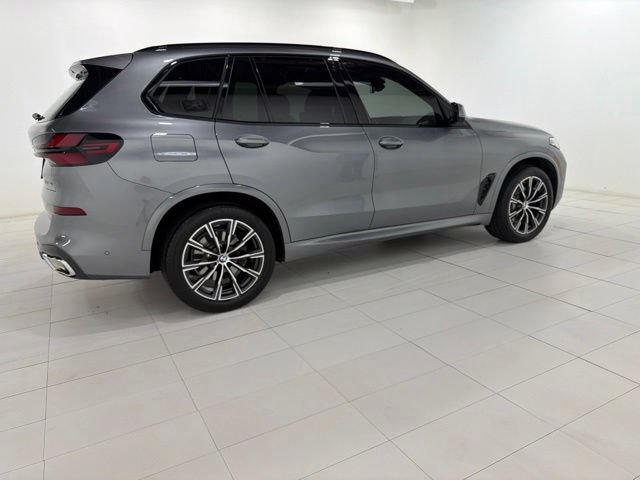 Certified 2024 BMW X5 xDrive40i w/ M Sport Package AWD/4WD image 6