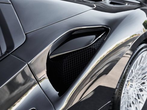 Used 2022 Ferrari F8 Tributo RWD image 10