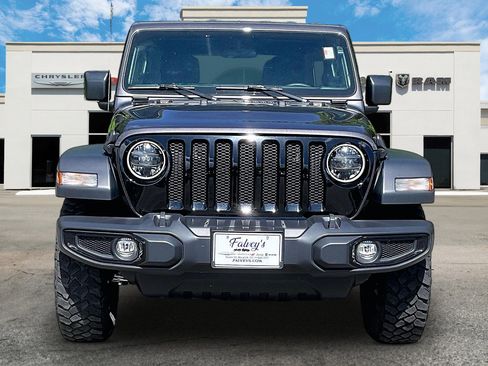 Used 2023 Jeep Wrangler Unlimited Sport AWD/4WD image 3