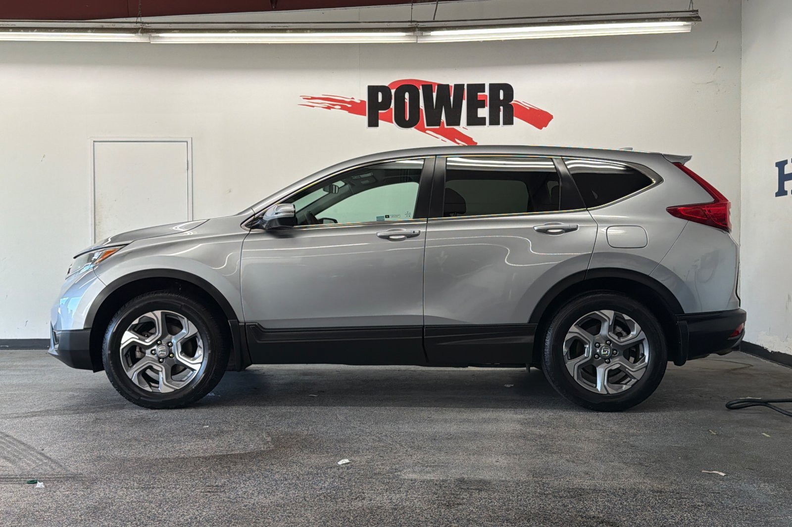 Used 2018 Honda CR-V EX image 6