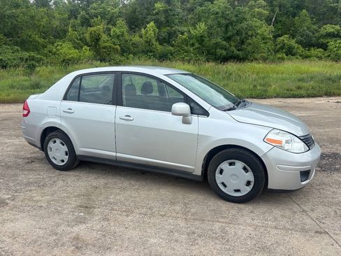 Used 2008 Nissan Versa 1.8 S w/ PWR Pkg FWD image 2