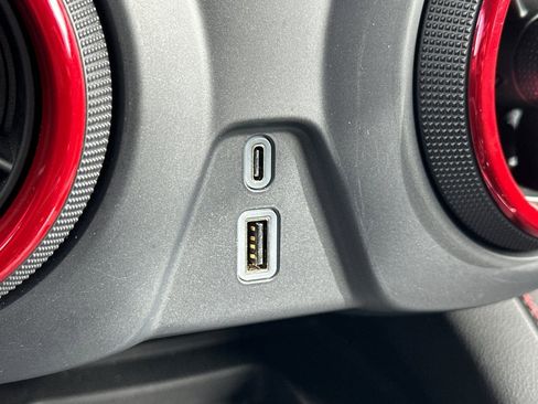 Used 2025 Chevrolet Blazer RS image 32