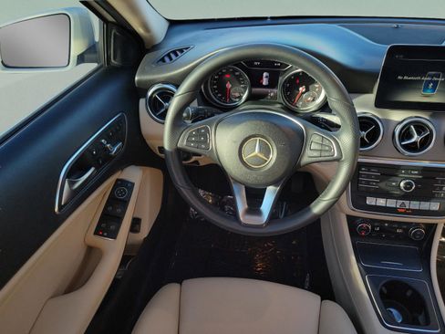 Certified 2018 Mercedes-Benz GLA 250 GLA 250 image 11