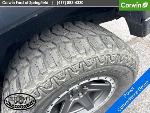 Used 2017 Jeep Wrangler Rubicon AWD/4WD image 6