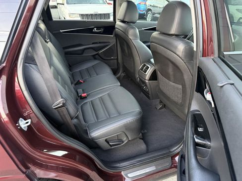 Used 2019 Kia Sorento SX w/ SX Touring Package FWD image 10
