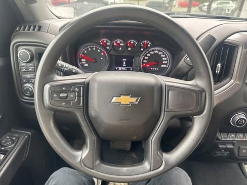 Used 2023 Chevrolet Silverado 1500 Custom AWD/4WD image 15