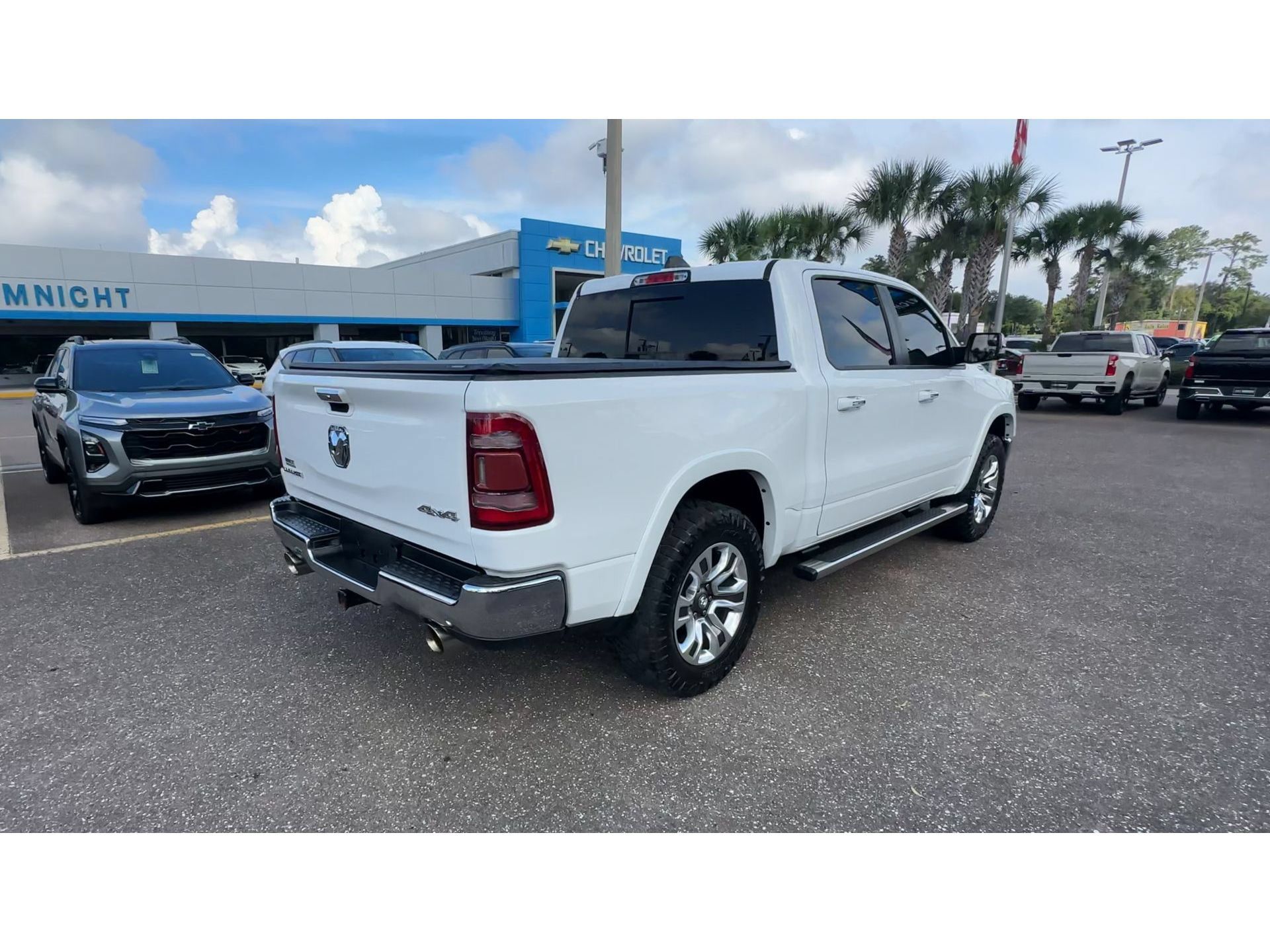 Used 2020 RAM 1500 Laramie AWD/4WD image 2