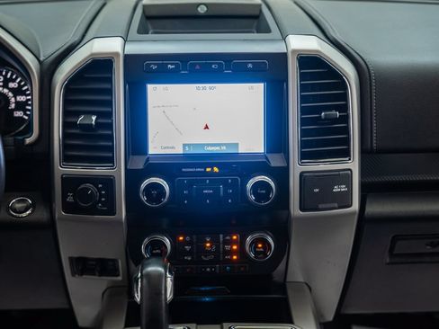 Used 2020 Ford F150 Lariat w/ Equipment Group 502A Luxury AWD/4WD image 24