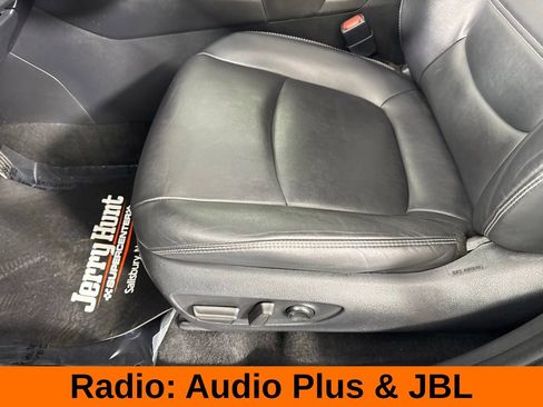 Used 2022 Toyota RAV4 XLE Premium image 13