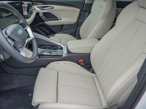 New 2025 Audi Q5 Premium Plus image 8