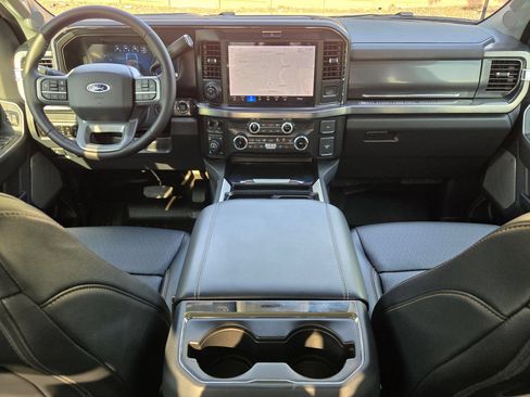 Used 2025 Ford F250 Lariat w/ Lariat Ultimate Package AWD/4WD image 16