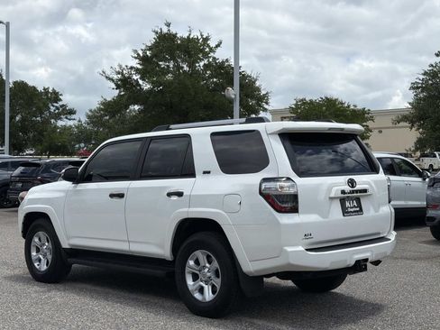 Used 2023 Toyota 4Runner SR5 Premium w/ Moonroof Package RWD image 8
