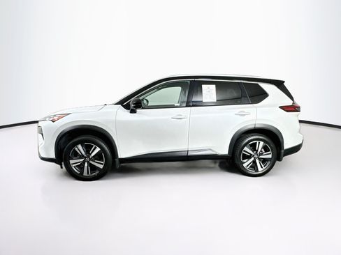 Used 2024 Nissan Rogue SL w/ SL Premium Package AWD/4WD image 4