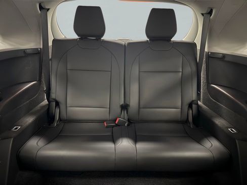 Used 2018 Acura MDX SH-AWD w/ Technology Package image 11