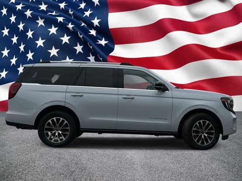 Certified 2025 Ford Expedition Platinum AWD/4WD image 6