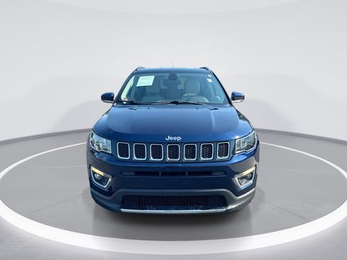 Used 2018 Jeep Compass Limited w/ Navigation Group FWD image 3