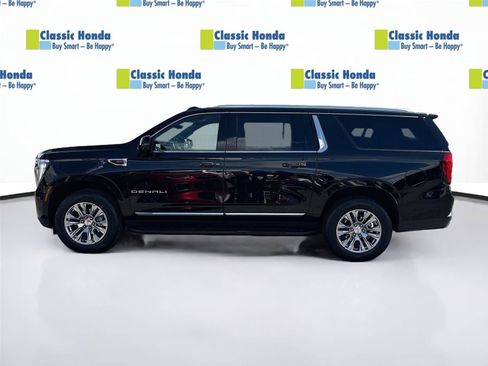 Used 2025 GMC Yukon XL Denali w/ Advanced Technology Package AWD/4WD image 4