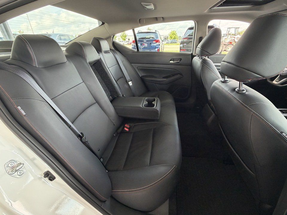 Used 2025 Nissan Altima 2.5 SR w/ SR Premium Package FWD image 22